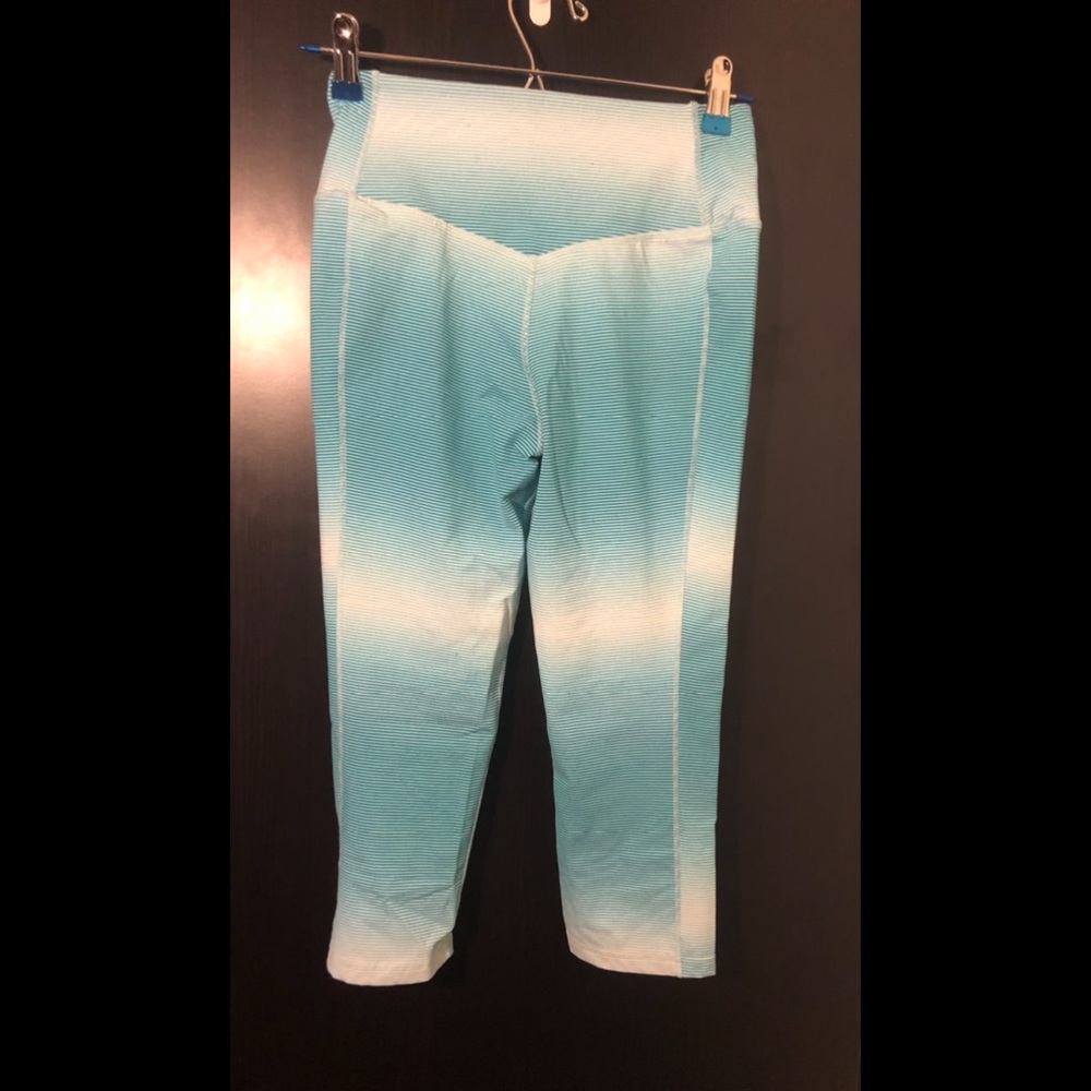 Nike Dri-fit capris size small